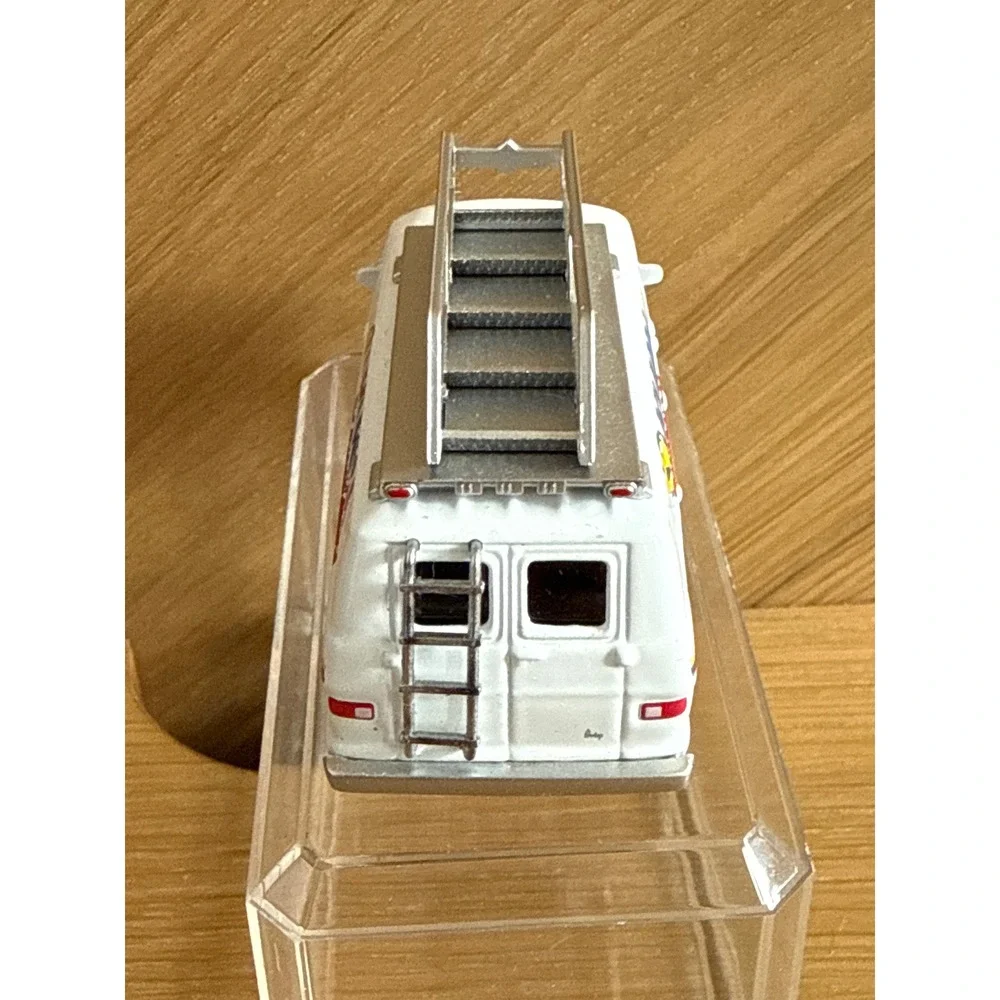 Anchorman KVWN San Diego Channel 4 News Van White Diecast Model Car Movie Prop